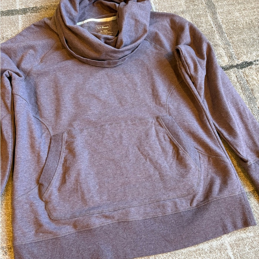 L.L.Bean Soft Cozy Funnel Neck Pullover Hoodie in Heather Purple Size XL layer - Picture 2 of 10